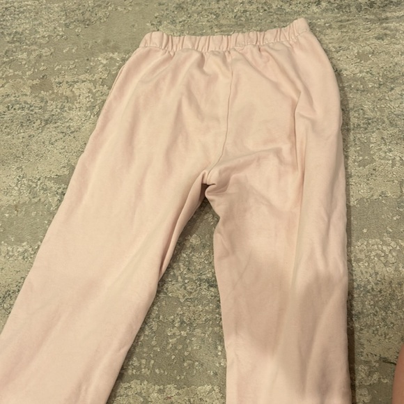 Brandy Melville Light Pink Rosa Sweatpants - Picture 4 of 4